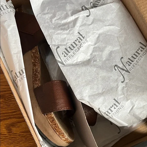 Natural Reflections Women Brown and Bronze wedge sandals Size 8 - Picture 3 of 8